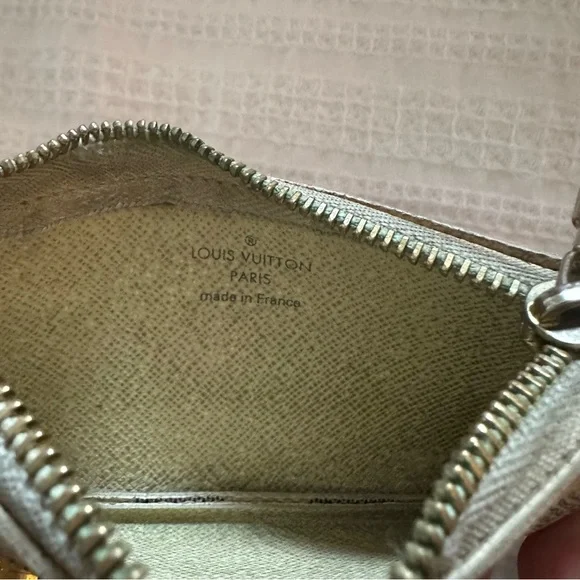 Louis Vuitton Damier Azur Pouchette - Picture 4 of 11